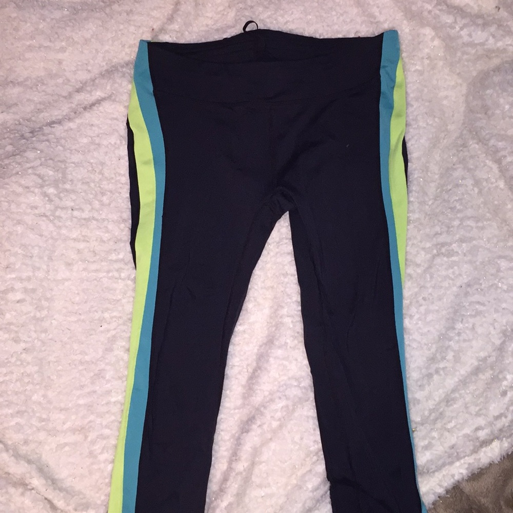 Gap fit women’s Capri athletic pants